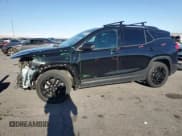 ✅ 2020 GMC Terrain SLT • VIN: 3GKALVEX2LL338901 • Lot: 47733685. Wystawiony na Copart z przebiegiem 27 220 mil. Bezpłatny archiwum sprzedaży aukcyjnych z USA i szczegółowy raport historii pojazdu na DreamBid. Zdjęcie 1.