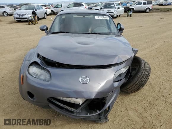 ✅ 2006 Mazda MX-5 Miata Grand Touring • VIN: JM1NC25F960113461 • Lot: 52785615. Wystawiony na Copart z przebiegiem 134 819 mil. Bezpłatny archiwum sprzedaży aukcyjnych z USA i szczegółowy raport historii pojazdu na DreamBid. Zdjęcie 5.