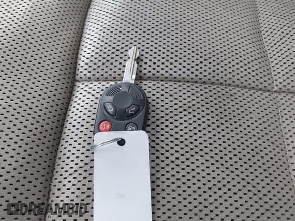 ✅ 2008 Lincoln MKX • VIN: 2LMDU88C68BJ17658 • Lot: 43597967. Listed on IAAI with 92,430 mi. Free auction sales archive from the USA and detailed vehicle history report at DreamBid. Image 11.