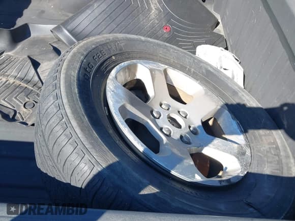 ✅ 2019 Ram 1500 Tradesman • VIN: 1C6SRFGT6KN622360 • Lot: 41666322. Wystawiony na IAAI z przebiegiem 91 475 mil. Bezpłatny archiwum sprzedaży aukcyjnych z USA i szczegółowy raport historii pojazdu na DreamBid. Zdjęcie 12.