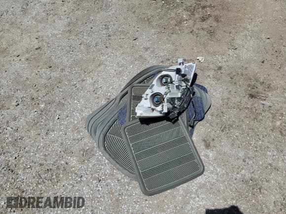 ✅ 2008 Chevrolet Malibu 1FL • VIN: 1G1ZG57B18F225651 • Lot: 56495184. Listed on Copart with 173,904 mi. Free auction sales archive from the USA and detailed vehicle history report at DreamBid. Image 14.