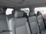 ✅ 2015 Ford Transit XL • VIN: 1FMZK1YMXFKA05407 • Lot: 42920935. Wystawiony na IAAI z przebiegiem 149 168 mil. Bezpłatny archiwum sprzedaży aukcyjnych z USA i szczegółowy raport historii pojazdu na DreamBid. Zdjęcie 8.