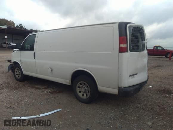 ✅ 2010 Chevrolet Express Cargo • VIN: 1GCUGADX8A1112020 • Lot: 38237740. Listed on IAAI with Not provided. Free auction sales archive from the USA and detailed vehicle history report at DreamBid. Image 3.