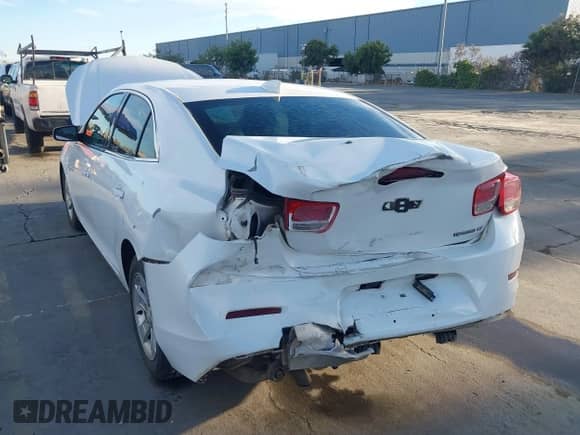 2016 Chevrolet Malibu LT z VIN 1G11C5SA1GF122302, wystawiony jako IAAI lot #43632990 z przebiegiem 125 478 mil mil oraz . Historia ofert i sprzedaży dostępna na DreamBid. Obrazek 6.