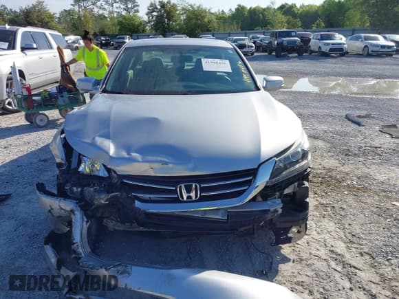 ✅ 2013 Honda Accord EX • VIN: 1HGCR2F71DA103190 • Lot: 41988456. Wystawiony na IAAI z przebiegiem 40 926 mil. Bezpłatny archiwum sprzedaży aukcyjnych z USA i szczegółowy raport historii pojazdu na DreamBid. Zdjęcie 12.