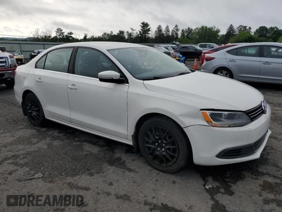 ✅ 2013 Volkswagen Jetta SE • VIN: 3VWDX7AJ6DM303863 • Lot: 63232985. Listed on Copart with 117,028 mi. Free auction sales archive from the USA and detailed vehicle history report at DreamBid. Image 4.