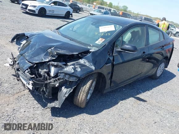 ✅ 2021 Toyota Prius L Eco • VIN: JTDKAMFU6M3150237 • Lot: 42085038. Listed on IAAI with 86,175 mi. Free auction sales archive from the USA and detailed vehicle history report at DreamBid. Image 18.