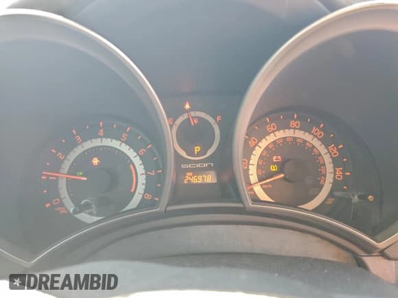 ✅ 2013 Scion tC • VIN: JTKJF5C79D3056802 • Lot: 93598195. Wystawiony na Copart z przebiegiem 246 978 mil. Bezpłatny archiwum sprzedaży aukcyjnych z USA i szczegółowy raport historii pojazdu na DreamBid. Zdjęcie 9.