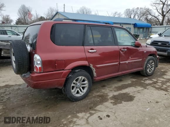 ✅ 2004 Suzuki XL7 LX • VIN: JS3TY92V744109431 • Lot: 46591235. Listed on Copart with 225,322 mi. Free auction sales archive from the USA and detailed vehicle history report at DreamBid. Image 3.