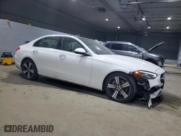 ✅ 2023 Mercedes-Benz C 300 • VIN: W1KAF4HB7PR121412 • Лот: 84762634. Опубликован ранее на Copart с пробегом 21 141 миль. Бесплатный доступ к архиву аукционных продаж из США и подробный отчёт об истории автомобиля на DreamBid. Изображение 4.
