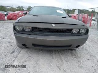 ✅ 2010 Dodge Challenger SE • VIN: 2B3CJ4DV7AH260238 • Lot: 41727317. Wystawiony na IAAI z przebiegiem 189 806 mil. Bezpłatny archiwum sprzedaży aukcyjnych z USA i szczegółowy raport historii pojazdu na DreamBid. Zdjęcie 6.