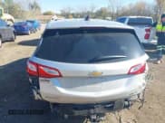 ✅ 2018 Chevrolet Equinox LT • VIN: 3GNAXSEV3JS581396 • Lot: 43538017. Wystawiony na IAAI z przebiegiem 75 682 mil. Bezpłatny archiwum sprzedaży aukcyjnych z USA i szczegółowy raport historii pojazdu na DreamBid. Zdjęcie 16.
