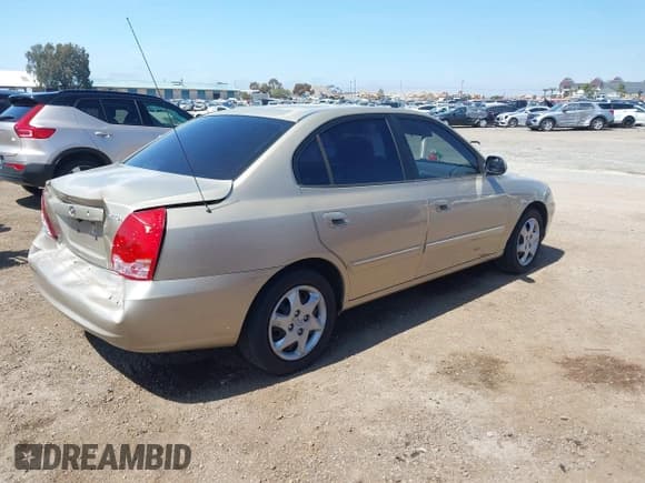 ✅ 2006 Hyundai Elantra GLS • VIN: KMHDN46D26U215655 • Lot: 41871494. Wystawiony na IAAI z przebiegiem 186 914 mil. Bezpłatny archiwum sprzedaży aukcyjnych z USA i szczegółowy raport historii pojazdu na DreamBid. Zdjęcie 4.