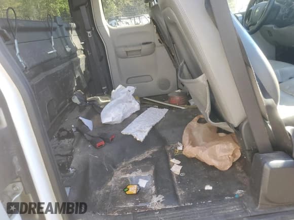 ✅ 2009 Chevrolet Silverado 2500HD Work Truck • VIN: 1GCHC49K29E144901 • Лот: 80587684. Опубликован ранее на Copart с пробегом 310 060 миль. Бесплатный доступ к архиву аукционных продаж из США и подробный отчёт об истории автомобиля на DreamBid. Изображение 10.