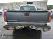 2002 Chevrolet Silverado 1500 z VIN 1GCEC14W12Z185739, wystawiony jako Copart lot #71419234 z przebiegiem 131 034 mil mil oraz Czysty tytuł • Clean title. Historia ofert i sprzedaży dostępna na DreamBid. Obrazek 6.