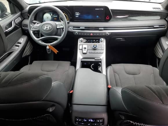 2024 Hyundai Palisade Calligraphy с VIN KM8R7DGE3RU712998, выставлен на аукционе Copart как лот 73247144 с пробегом 12 241 миль миль и Списание • Salvage title. История ставок и продаж доступна на DreamBid. Изображение 8.