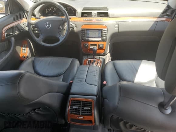 ✅ 2006 Mercedes-Benz S 350 • VIN: WDBNF67JX6A474111 • Lot: 65915695. Wystawiony na Copart z przebiegiem 83 664 mil. Bezpłatny archiwum sprzedaży aukcyjnych z USA i szczegółowy raport historii pojazdu na DreamBid. Zdjęcie 8.