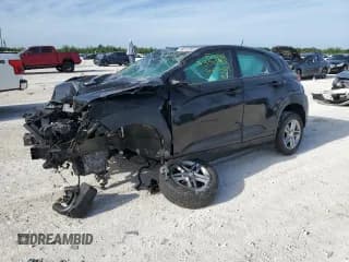 ✅ 2019 Hyundai Kona SE • VIN: KM8K12AA2KU240263 • Лот: 48870264. Опубликован ранее на Copart с пробегом Не указан. Бесплатный доступ к архиву аукционных продаж из США и подробный отчёт об истории автомобиля на DreamBid. Изображение 1.