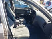 ✅ 2002 Hyundai Elantra GLS • VIN: KMHDN45D02U432956 • Lot: 41755127. Wystawiony na IAAI z przebiegiem 99 210 mil. Bezpłatny archiwum sprzedaży aukcyjnych z USA i szczegółowy raport historii pojazdu na DreamBid. Zdjęcie 5.