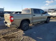 ✅ 2017 Toyota Tundra SR5 • VIN: 5TFDW5F13HX670335 • Лот: 86855575. Опубликован ранее на Copart с пробегом 94 703 миль. Бесплатный доступ к архиву аукционных продаж из США и подробный отчёт об истории автомобиля на DreamBid. Изображение 3.