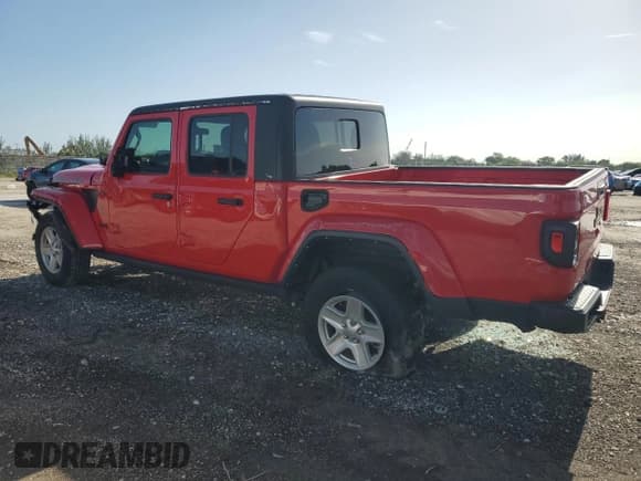 ✅ 2022 Jeep Gladiator Sport S • VIN: 1C6HJTAG8NL149007 • Lot: 70011355. Listed on Copart with 29,722 mi. Free auction sales archive from the USA and detailed vehicle history report at DreamBid. Image 2.