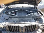 ✅ 2020 BMW X5 sDrive40i • VIN: 5UXCR4C05L9B38334 • Lot: 42537260. Wystawiony na IAAI z przebiegiem 54 703 mil. Bezpłatny archiwum sprzedaży aukcyjnych z USA i szczegółowy raport historii pojazdu na DreamBid. Zdjęcie 10.