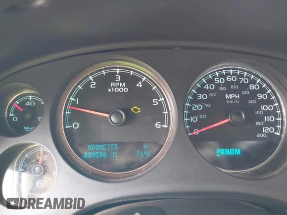 ✅ 2009 Chevrolet Silverado 1500 • VIN: 1GCEC39Y49Z189445 • Lot: 41933868. Wystawiony na IAAI z przebiegiem 209 596 mil. Bezpłatny archiwum sprzedaży aukcyjnych z USA i szczegółowy raport historii pojazdu na DreamBid. Zdjęcie 7.