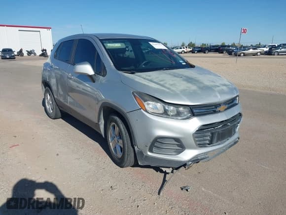 ✅ 2020 Chevrolet Trax LS • VIN: KL7CJNSB8LB312742 • Lot: 43197753. Listed on IAAI with 51,759 mi. Free auction sales archive from the USA and detailed vehicle history report at DreamBid. Image 1.