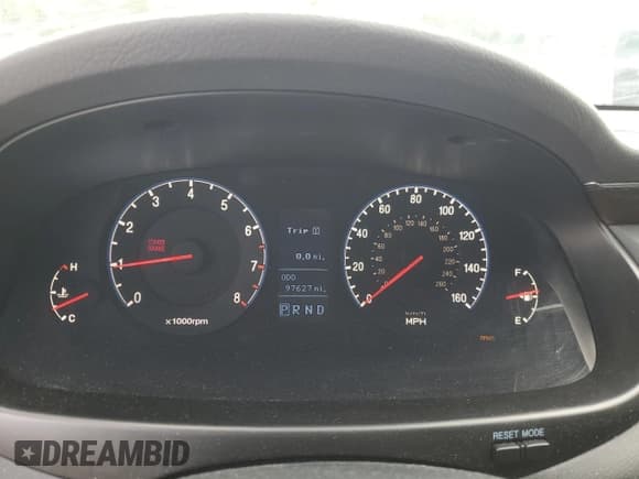 ✅ 2011 Hyundai Azera Limited • VIN: KMHFC4DFXBA525745 • Lot: 63046015. Listed on Copart with 97,627 mi. Free auction sales archive from the USA and detailed vehicle history report at DreamBid. Image 9.