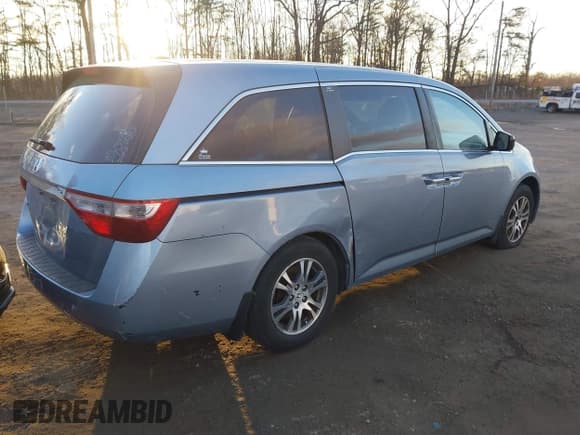 ✅ 2012 Honda Odyssey EX-L • VIN: 5FNRL5H64CB143706 • Lot: 43815237. Listed on IAAI with Not provided. Free auction sales archive from the USA and detailed vehicle history report at DreamBid. Image 4.