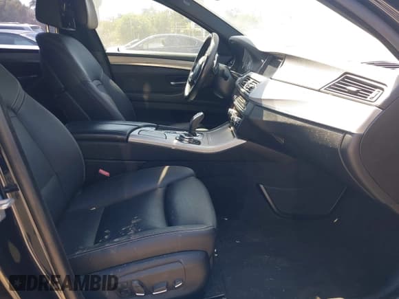 ✅ 2014 BMW 5 Series 535i • VIN: WBA5B1C58ED476278 • Lot: 43126649. Listed on IAAI with 82,404 mi. Free auction sales archive from the USA and detailed vehicle history report at DreamBid. Image 5.