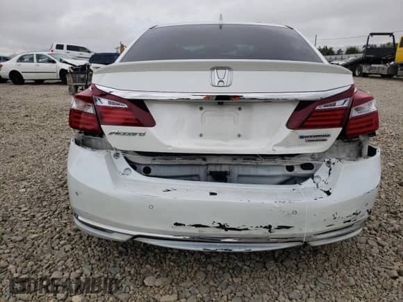 2017 Honda Accord Touring z VIN JHMCR6F76HC023916, wystawiony jako Copart lot #81270445 z przebiegiem 131 952 mil mil oraz Szkoda całkowita • Salvage title. Historia ofert i sprzedaży dostępna na DreamBid. Obrazek 6.