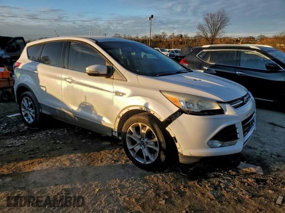 ✅ 2013 Ford Escape SEL • VIN: 1FMCU0HX4DUA88225 • Лот: 96410095. Опубликован ранее на Copart с пробегом 140 747 миль. Бесплатный доступ к архиву аукционных продаж из США и подробный отчёт об истории автомобиля на DreamBid. Изображение 4.