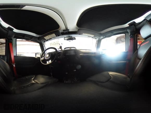 ✅ 2017 Jeep Wrangler Unlimited Rubicon Recon • VIN: 1C4BJWFG5HL687757 • Lot: 42367095. Listed on IAAI with 48,441 mi. Free auction sales archive from the USA and detailed vehicle history report at DreamBid. Image 18.