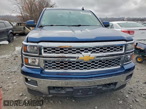 ✅ 2015 Chevrolet Silverado 1500 LT • VIN: 1GCVKRECXFZ179014 • Lot: 93096255. Wystawiony na Copart z przebiegiem Nie podano. Bezpłatny archiwum sprzedaży aukcyjnych z USA i szczegółowy raport historii pojazdu na DreamBid. Zdjęcie 5.