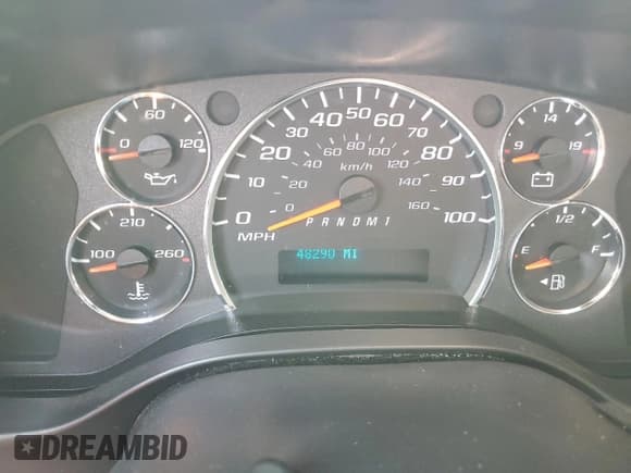 ✅ 2022 Chevrolet Express Cargo • VIN: 1GCWGAFP1N1174516 • Lot: 47269375. Listed on Copart with 48,290 mi. Free auction sales archive from the USA and detailed vehicle history report at DreamBid. Image 9.