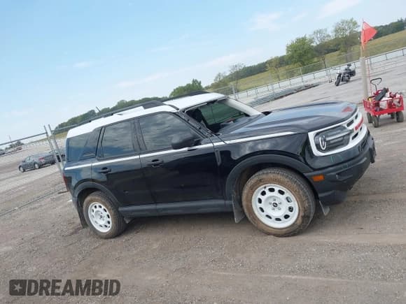 ✅ 2024 Ford Bronco Sport Heritage • VIN: 3FMCR9G6XRRE93244 • Лот: 43199260. Опубликован ранее на IAAI с пробегом 13 371 миль. Бесплатный доступ к архиву аукционных продаж из США и подробный отчёт об истории автомобиля на DreamBid. Изображение 14.