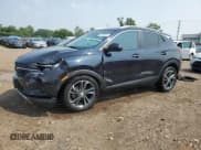 ✅ 2021 Buick Encore GX Select • VIN: KL4MMDS24MB148703 • Лот: 67150575. Опубликован ранее на Copart с пробегом 82 215 миль. Бесплатный доступ к архиву аукционных продаж из США и подробный отчёт об истории автомобиля на DreamBid. Изображение 1.