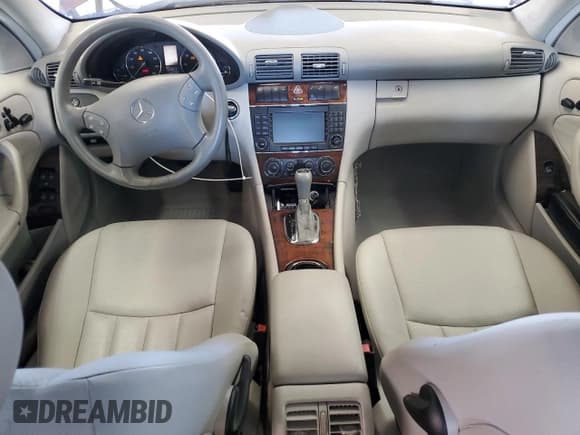 ✅ 2007 Mercedes-Benz C 280 Luxury • VIN: WDBRF54J07F849217 • Лот: 82294495. Опубликован ранее на Copart с пробегом 100 635 миль. Бесплатный доступ к архиву аукционных продаж из США и подробный отчёт об истории автомобиля на DreamBid. Изображение 8.