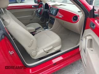 ✅ 2016 Volkswagen Beetle SE • VIN: 3VWJ17ATXGM635637 • Lot: 43446885. Wystawiony na IAAI z przebiegiem 43 740 mil. Bezpłatny archiwum sprzedaży aukcyjnych z USA i szczegółowy raport historii pojazdu na DreamBid. Zdjęcie 5.