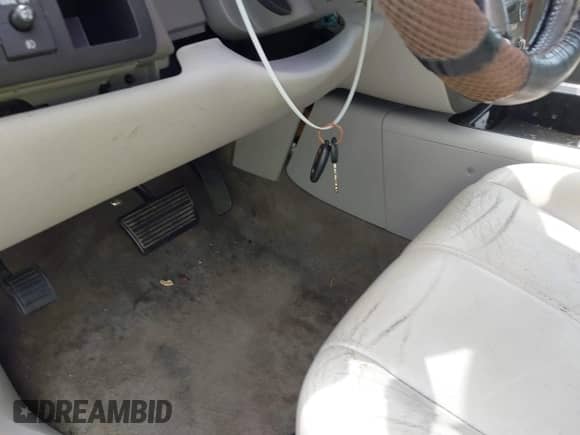 2014 Chevrolet Suburban LT z VIN 1GNSCJE07ER211222, wystawiony jako IAAI lot #42428084 z przebiegiem 214 712 mil mil oraz . Historia ofert i sprzedaży dostępna na DreamBid. Obrazek 11.