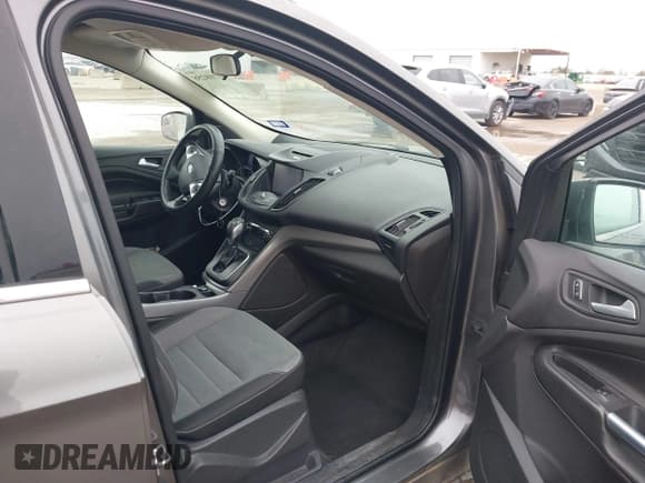 ✅ 2013 Ford Escape SE • VIN: 1FMCU0GX4DUB08068 • Лот: 41708258. Опубликован ранее на IAAI с пробегом 153 447 миль. Бесплатный доступ к архиву аукционных продаж из США и подробный отчёт об истории автомобиля на DreamBid. Изображение 5.