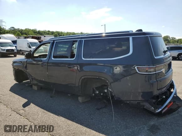 ✅ 2024 Jeep Grand Wagoneer Series III • VIN: 1C4SJSGP2RS186372 • Lot: 65153425. Listed on Copart with Not provided. Free auction sales archive from the USA and detailed vehicle history report at DreamBid. Image 2.