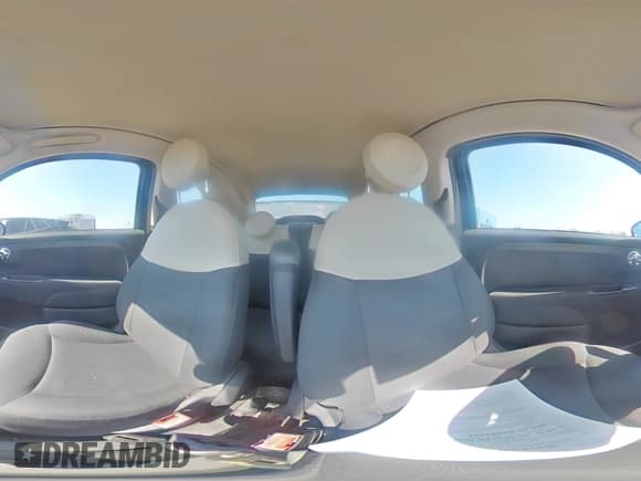 ✅ 2013 FIAT 500 Pop • VIN: 3C3CFFDR3DT684529 • Lot: 80669775. Wystawiony na Copart z przebiegiem 90 733 mil. Bezpłatny archiwum sprzedaży aukcyjnych z USA i szczegółowy raport historii pojazdu na DreamBid. Zdjęcie 16.