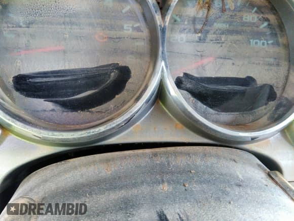 ✅ 2012 Chevrolet Silverado 2500HD LT • VIN: 1GC2KXCG1CZ337684 • Lot: 40494392. Wystawiony na IAAI z przebiegiem Nie podano. Bezpłatny archiwum sprzedaży aukcyjnych z USA i szczegółowy raport historii pojazdu na DreamBid. Zdjęcie 15.