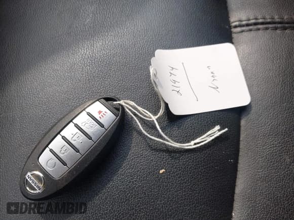 ✅ 2019 Nissan Pathfinder SV • VIN: 5N1DR2MM9KC587022 • Lot: 42436626. Listed on IAAI with 94,467 mi. Free auction sales archive from the USA and detailed vehicle history report at DreamBid. Image 11.