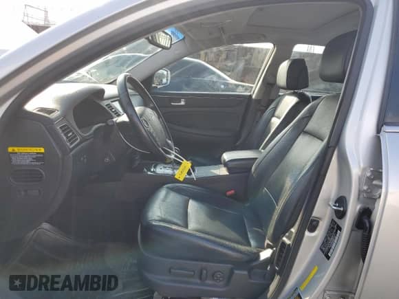 2012 Hyundai Genesis 3.8L z VIN KMHGC4DD2CU154342, wystawiony jako Copart lot #76280894 z przebiegiem 37 748 mil mil oraz Szkoda całkowita • Salvage title. Historia ofert i sprzedaży dostępna na DreamBid. Obrazek 7.