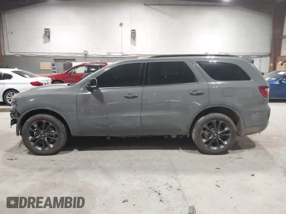 ✅ 2024 Dodge Durango GT Plus • VIN: 1C4RDJDG9RC228051 • Lot: 42279131. Listed on IAAI with 8,438 mi. Free auction sales archive from the USA and detailed vehicle history report at DreamBid. Image 15.