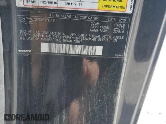 ✅ 2011 Volvo C70 • VIN: YV1672MCXBJ116710 • Lot: 80161475. Wystawiony na Copart z przebiegiem 155 567 mil. Bezpłatny archiwum sprzedaży aukcyjnych z USA i szczegółowy raport historii pojazdu na DreamBid. Zdjęcie 12.