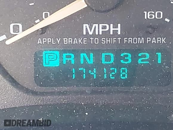 ✅ 2001 Chevrolet Silverado 2500HD LS • VIN: 1GCHK29161E337880 • Lot: 43442333. Listed on IAAI with 174,128 mi. Free auction sales archive from the USA and detailed vehicle history report at DreamBid. Image 15.